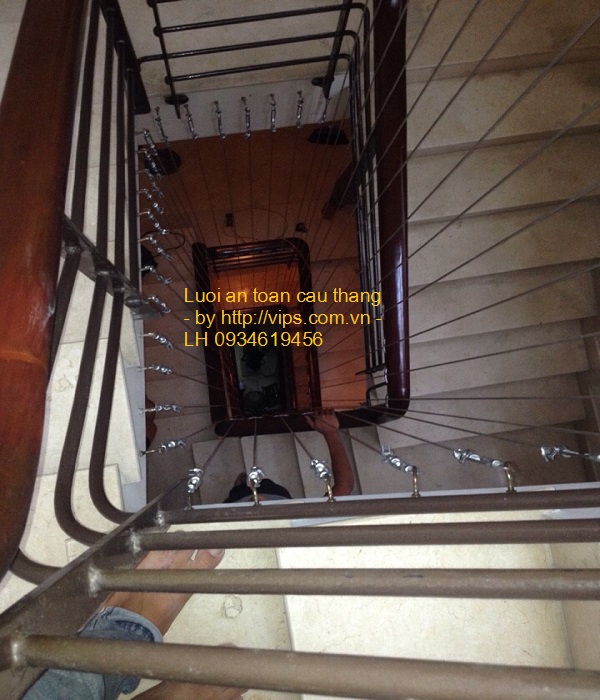lưới an toàn cho cầu thang